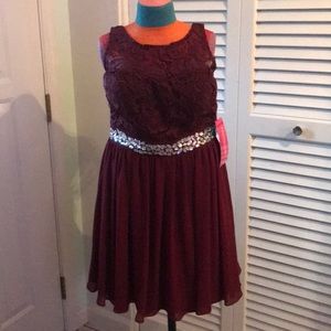 Brand New Prom Dress size 11 cranberry